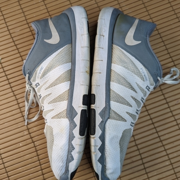 Nike Free Trainer 5.0 V6 White Dove Grey Running Flywire Sz 11.5 Mens 719922-110 - Picture 4 of 9